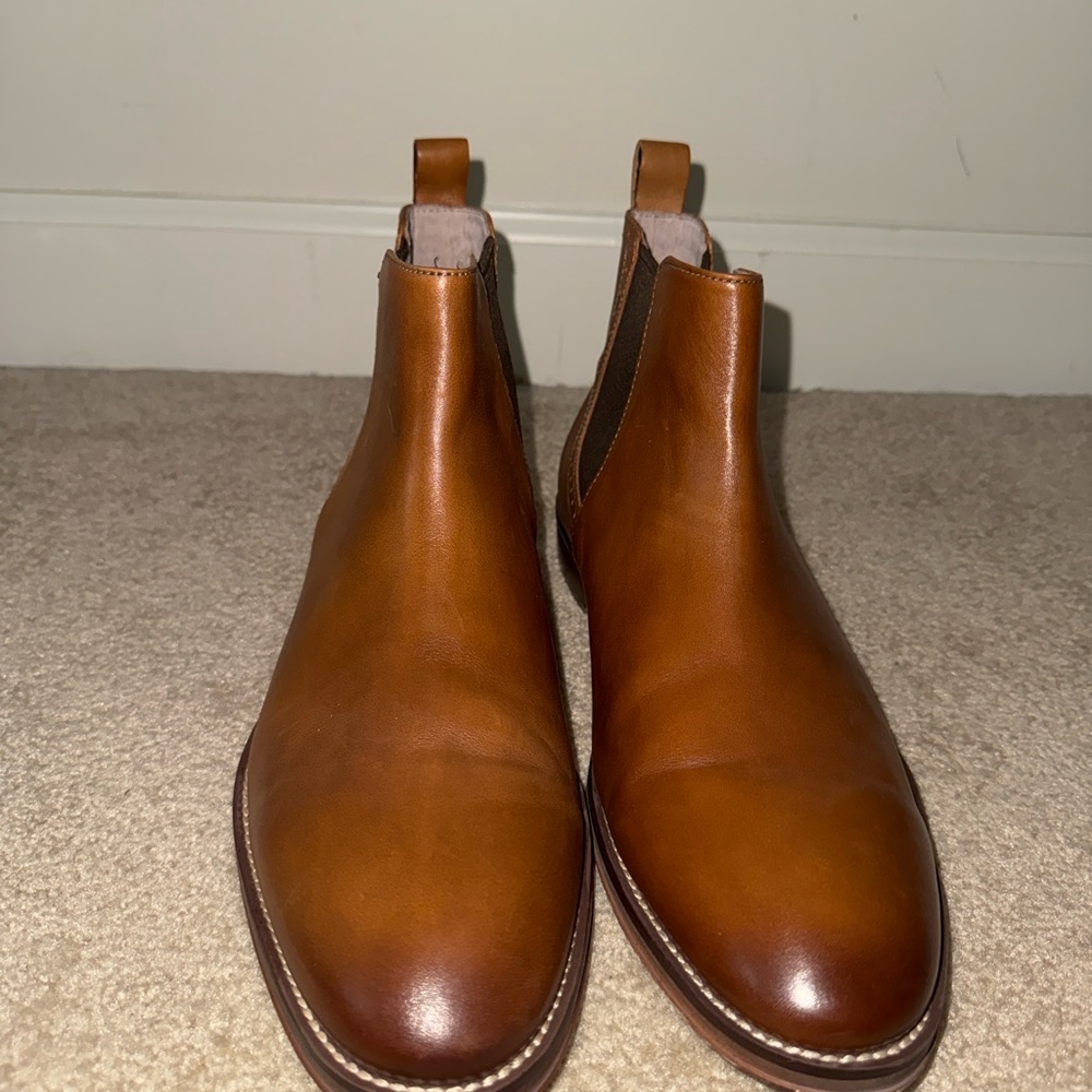 Johnston & Murphy Carriker Chelsea Boots 9.5
